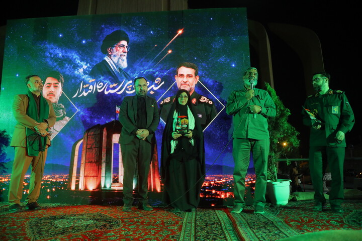 تصاویر / مراسم اختتامیه هفته دفاع مقدس ( شب‌های پرستاره اقتدار )