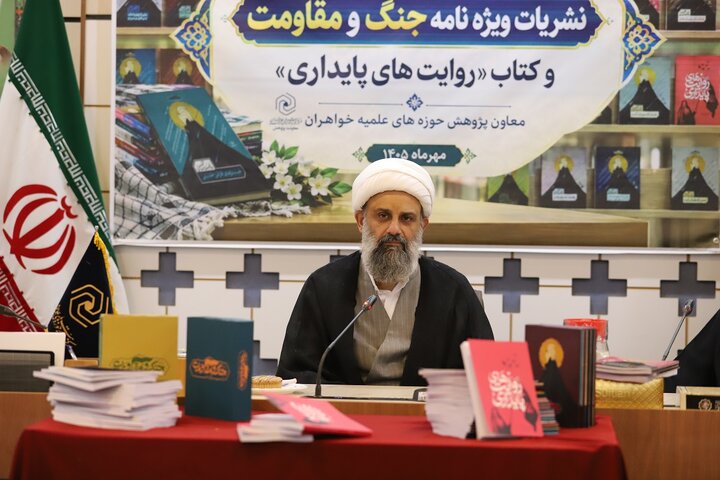 ترجمه هوشمند آثار به زبان‌های پرمخاطب دنیا در دستور کار قرار گیرد