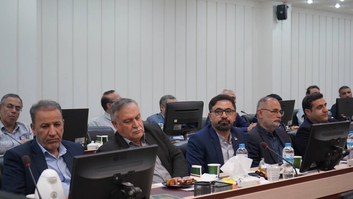 نشست متولیان دانشگاه شهید چمران اهواز با نماینده ولی فقیه در خوزستان