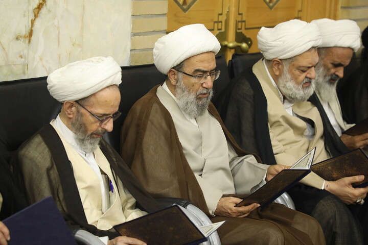 تصاویر/ بزرگداشت آیت‌الله العظمی شبیری زنجانی(ره) از سوی نهادهای عالی حوزوی