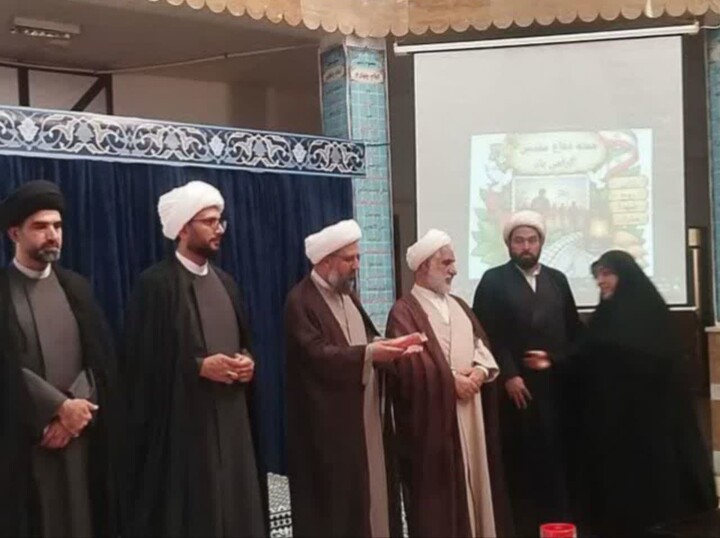 مسیر طلبگی جایگاهی برای کسب علم و تهذیب است