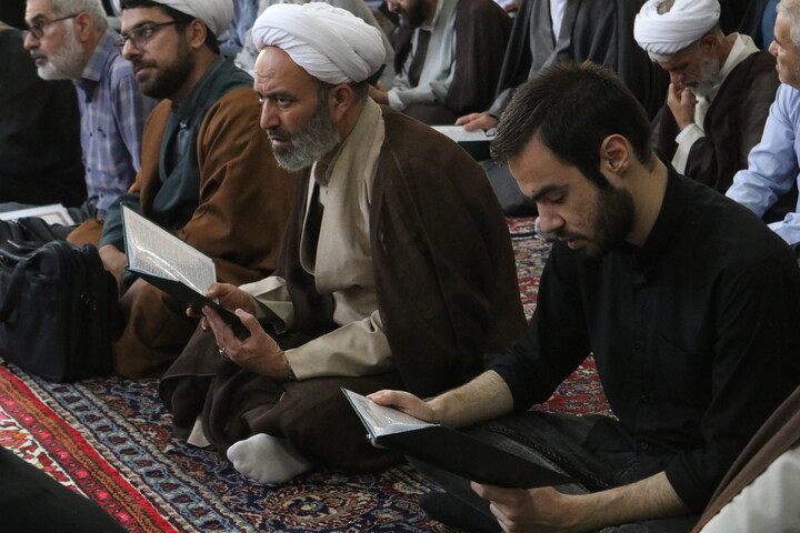 تصاویر/ مراسم بزرگداشت آیت الله شبیری زنجانی(ره) در حوزه علمیه همدان