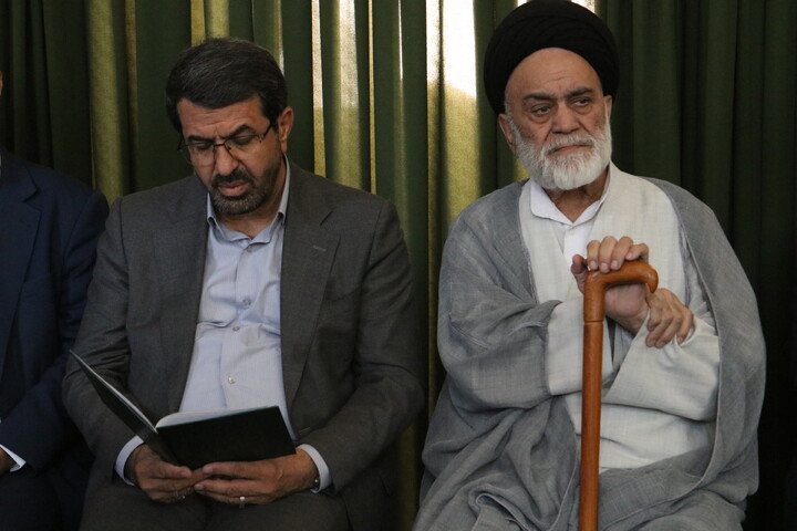 تصاویر/ مراسم بزرگداشت آیت الله شبیری زنجانی(ره) در حوزه علمیه همدان