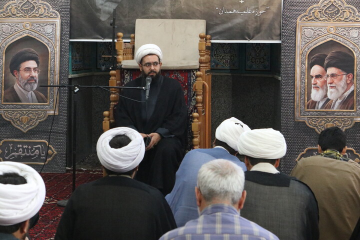 تصاویر/ مراسم بزرگداشت آیت الله شبیری زنجانی(ره) در حوزه علمیه همدان