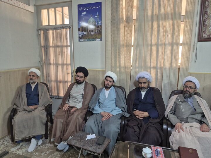 تصاویر/ نشست مدیران آموزش مدارس علمیه کاشان
