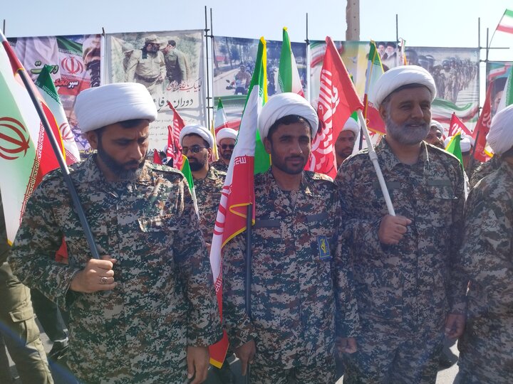تصاویر/ حضور پررنگ طلاب و روحانیون در رزمایش بزرگ «جان‌فدایان ایران» در زاهدان