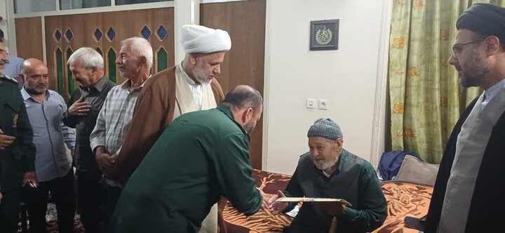 تصاویر/دیدار باخانواده سرداران شهید مهدی و هادی ناصری در ساوه