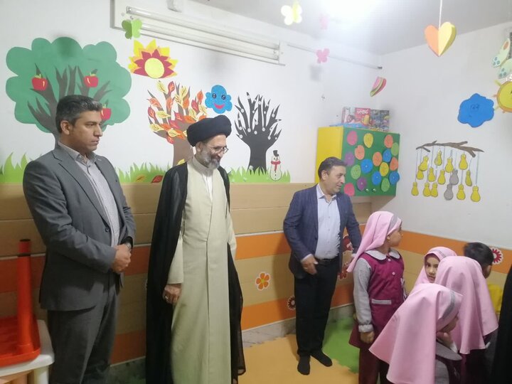 تصاویر/دیدار امام جمعه کاشان با تعدادی از خانواده‌های شهدا