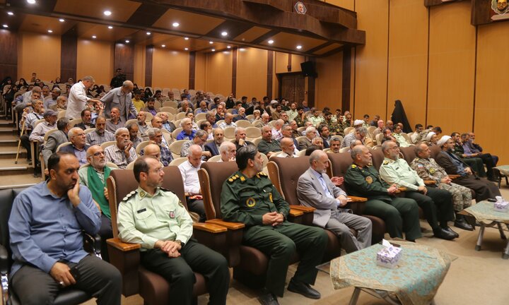 آیین رونمایی از آثار هنری کنگره ملی شهدای استان قم