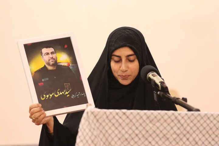 تصاویر/ دیدار جمعی از مادران و همسران شهدا با نماینده ولی‌فقیه مازندران به‌مناسبت هفته دفاع مقدس
