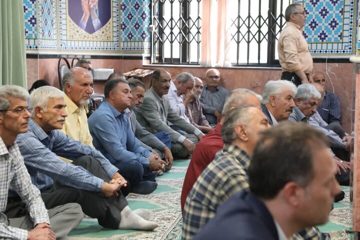 تصاویر/ مراسم تجلیل از رزمندگان پیشکسوت شرکت توزیع برق استان با حضور نماینده ولی‌فقیه در استان سمنان