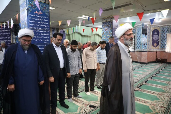 تصاویر/ مراسم تجلیل از رزمندگان پیشکسوت شرکت توزیع برق استان با حضور نماینده ولی‌فقیه در استان سمنان