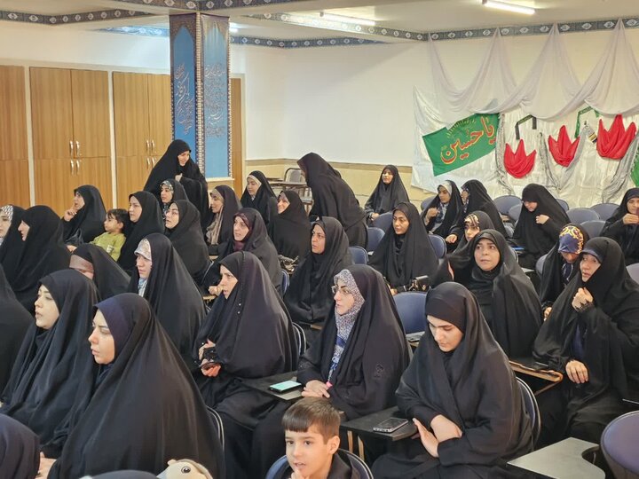 تصاویر/ آیین تکریم و معارفه مدیر مدرسه علمیه خواهران ریحانةالنبی (س) سنندج
