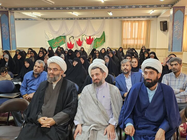 تصاویر/ آیین تکریم و معارفه مدیر مدرسه علمیه خواهران ریحانةالنبی (س) سنندج