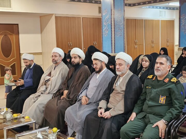 تصاویر/ آیین تکریم و معارفه مدیر مدرسه علمیه خواهران ریحانةالنبی (س) سنندج