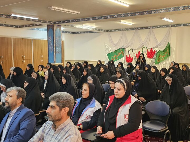 تصاویر/ آیین تکریم و معارفه مدیر مدرسه علمیه خواهران ریحانةالنبی (س) سنندج