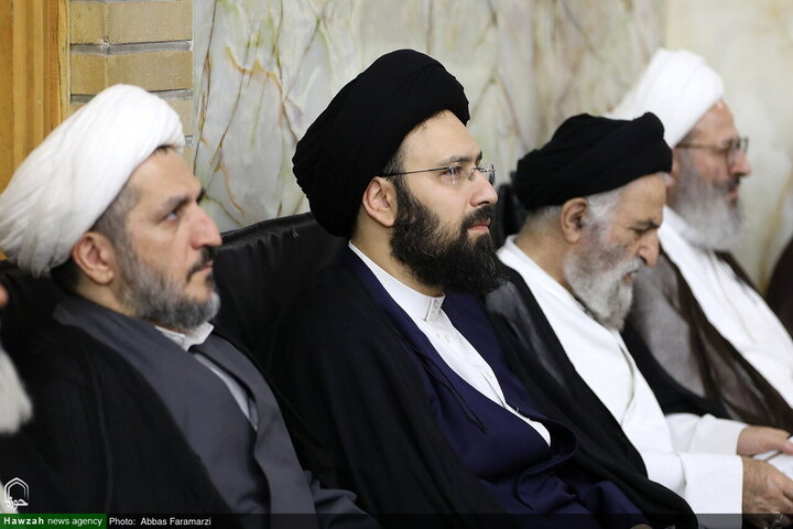 Photos/À Qom, les institutions du séminaire religieux rendent hommage au grand Ayatollah Shobeiri Zanjani