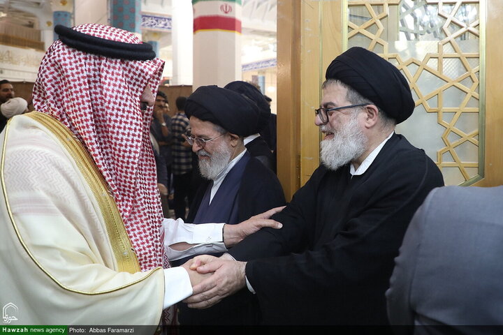Photos/À Qom, les institutions du séminaire religieux rendent hommage au grand Ayatollah Shobeiri Zanjani