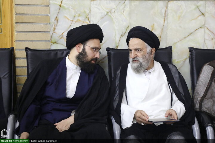Photos/À Qom, les institutions du séminaire religieux rendent hommage au grand Ayatollah Shobeiri Zanjani