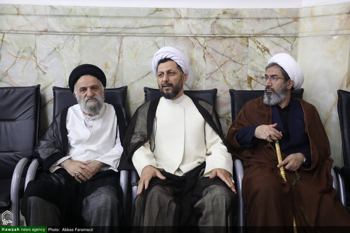 Photos/À Qom, les institutions du séminaire religieux rendent hommage au grand Ayatollah Shobeiri Zanjani