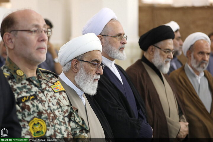 Photos/À Qom, les institutions du séminaire religieux rendent hommage au grand Ayatollah Shobeiri Zanjani