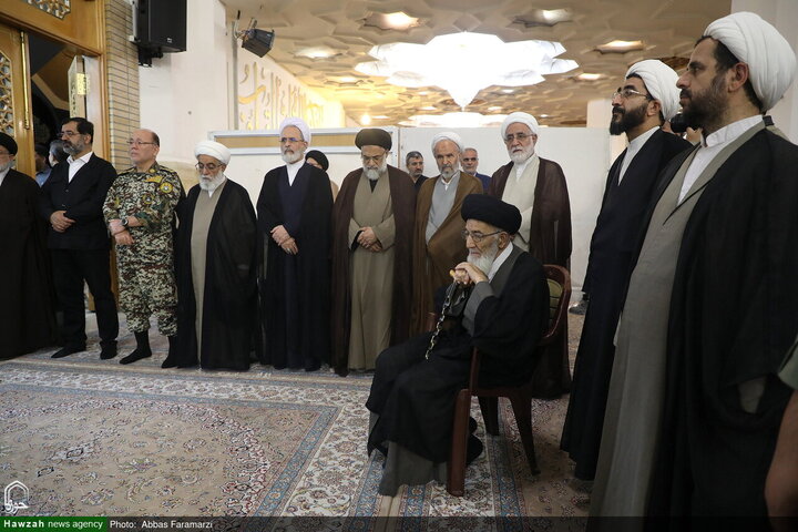 Photos/À Qom, les institutions du séminaire religieux rendent hommage au grand Ayatollah Shobeiri Zanjani