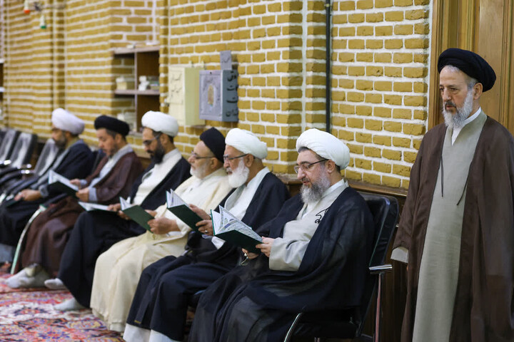 تصاویر / مراسم گرامیداشت حضرت آیت الله العظمی سید موسی شبیری زنجانی (ره) در تبریز