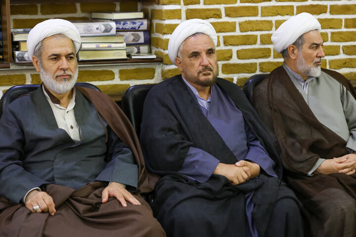 تصاویر / مراسم گرامیداشت حضرت آیت الله العظمی سید موسی شبیری زنجانی (ره) در تبریز