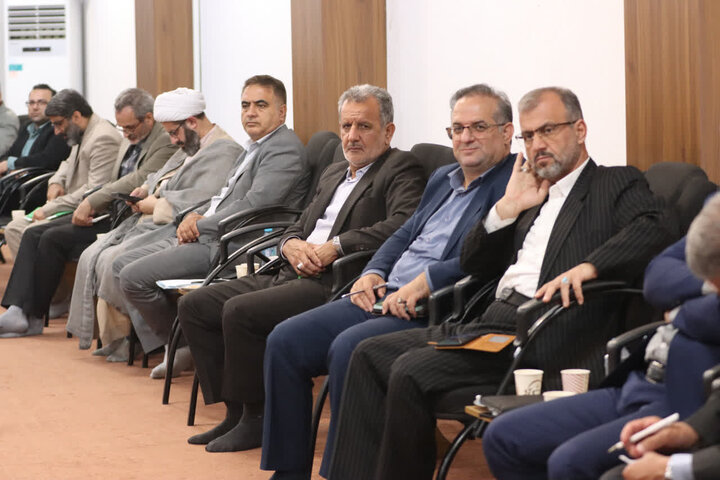 تصاویر/ برگزاری شورای قرآن، عترت و نماز آموزش و پرورش مازندران در دفتر نماینده ولی فقیه در استان