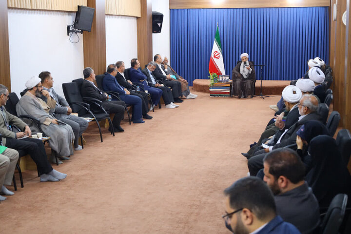 تصاویر/ برگزاری شورای قرآن، عترت و نماز آموزش و پرورش مازندران در دفتر نماینده ولی فقیه در استان