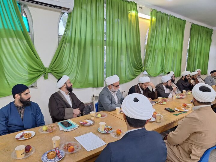 تصاویر/ جلسه هم اندیشی اساتید مدرسه علمیه خاتم الانبیا (ص) شهرستان بابل