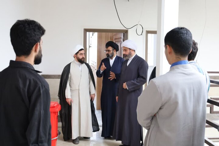 تصاویر/ بازدید مدیر حوزه علمیه مازندران، از مدرسه علمیه تازه تأسیس حجتیه در آمل