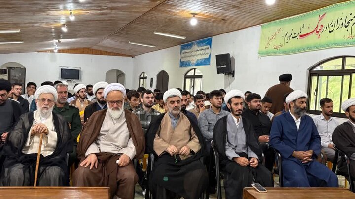 تصاویر/ گرامیداشت هفته دفاع مقدس و آیت الله العظمی شبیری زنجانی (ره)، با حضور مدیر حوزه علمیه نوشهر