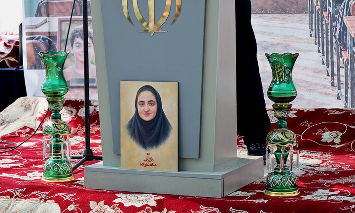 تصاویر/ مراسم بزرگداشت و غبارروبی مزار شهدای دانش‌آموز