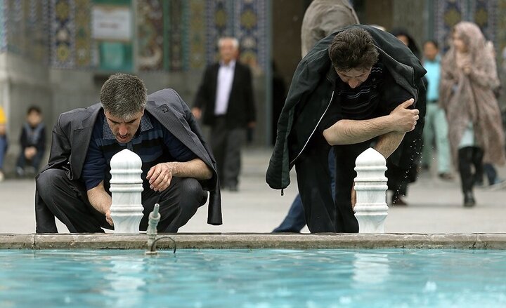 Les ablutions de la femme devant un homme non-mahram