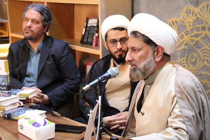بررسی کتاب تکوین حزب الله