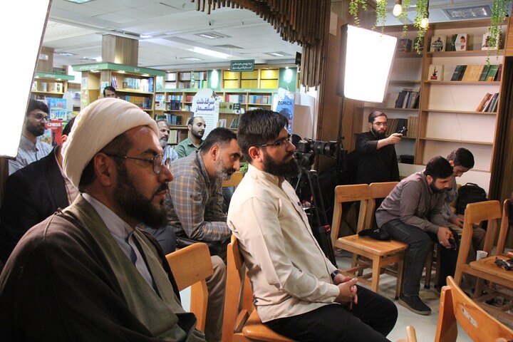 بررسی کتاب تکوین حزب الله