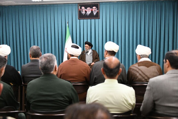 تصاویر |دیدار فرماندهان نظامی استان با امام جمعه اصفهان