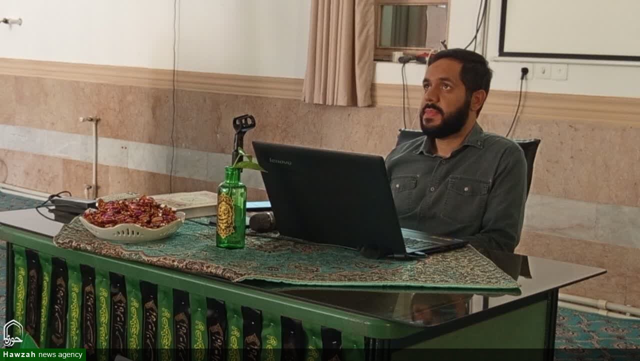 طلبه باید با آگاهی و شناخت وارد مسیر تحصیل شود