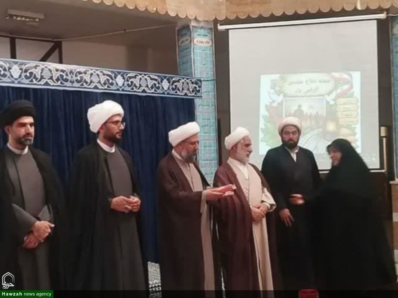 مسیر طلبگی جایگاهی برای کسب علم و تهذیب است