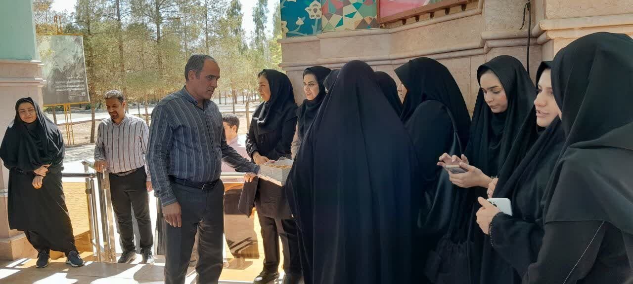 امنیت و آسایش جامعه مدیون جانفشانی شهدا و ایثارگران است