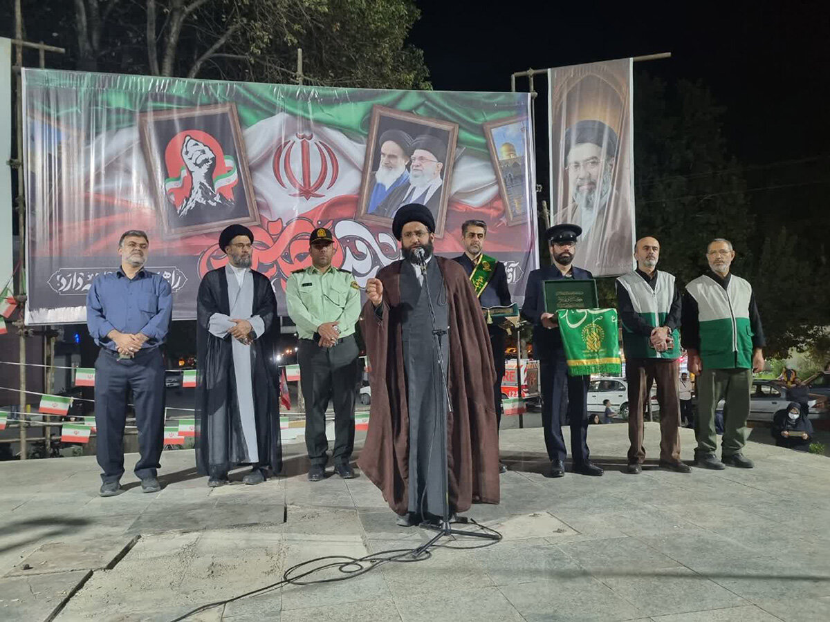 پرچم حرم کریمه اهل بیت(س) به مدارس نظرآباد البرز رفت