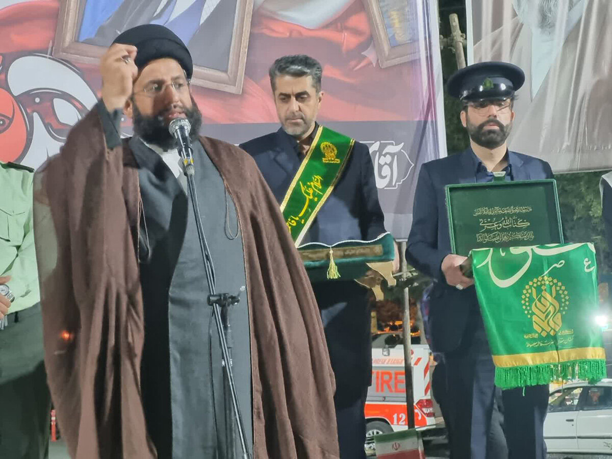 پرچم حرم کریمه اهل بیت(س) به مدارس نظرآباد البرز رفت