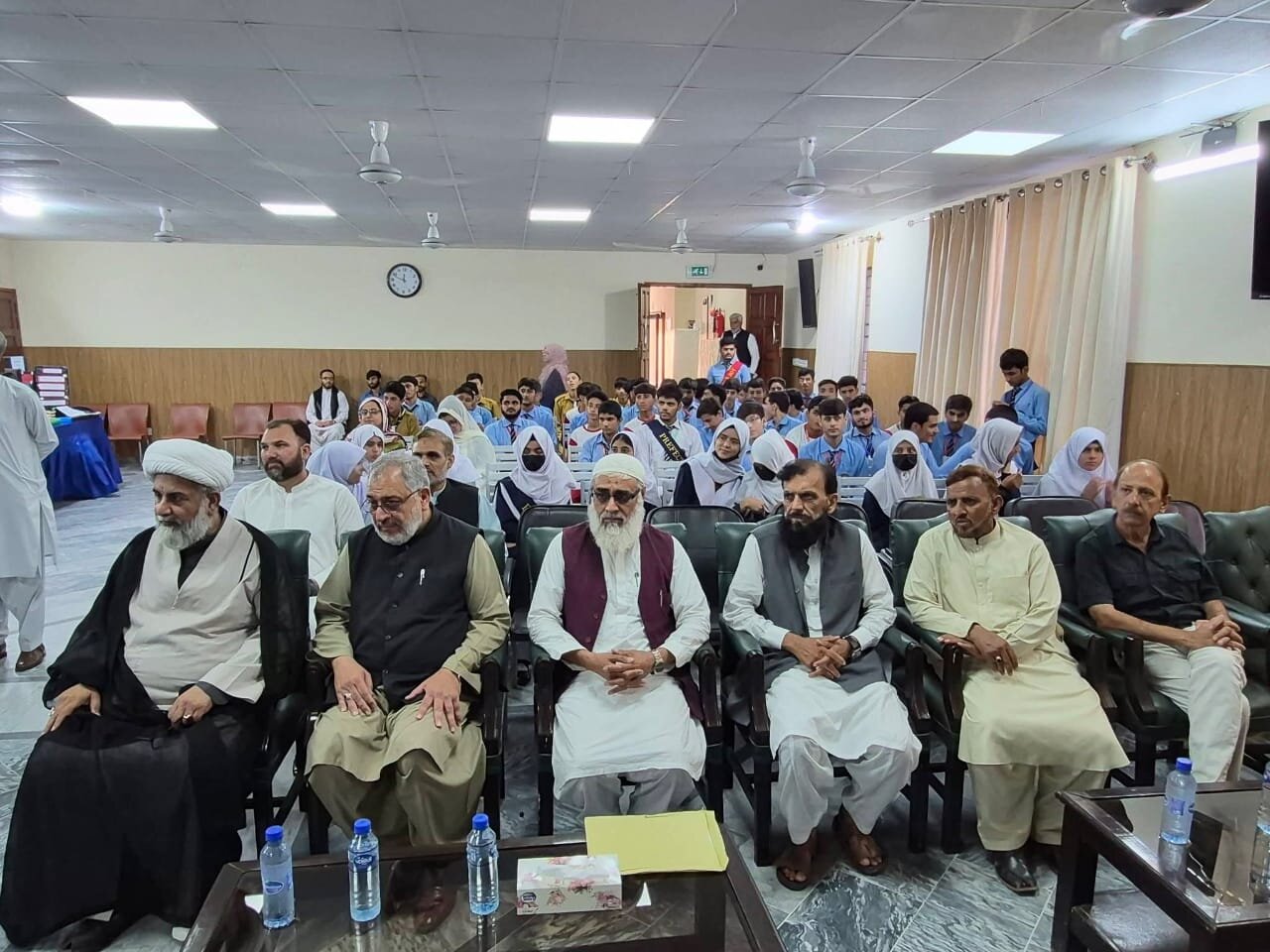 اسلام علم و آگہی کا دین ہے جو انسان کو کائنات میں غور و فکر اور تحقیق کی دعوت دیتا ہے، علامہ راجہ ناصر عباس جعفری