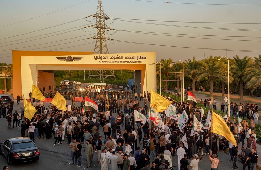 "المقاومة الإسلامية في العراق" تهدد بإسقاط الحكومة إذا استمر الحصار على إيران