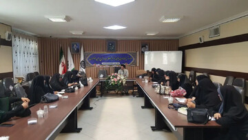 آموزش مربیان نماز باید متناسب با نیازهای مخاطبان باشد