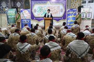 ایمان و بندگی رزمندگان عامل ایستادگی ایران در برابر دشمنان بود