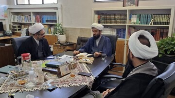 همکاری حوزه علمیه اصفهان و دفتر تبلیغات اسلامی برای تحول در برنامه‌ تربیتی طلاب + عکس
