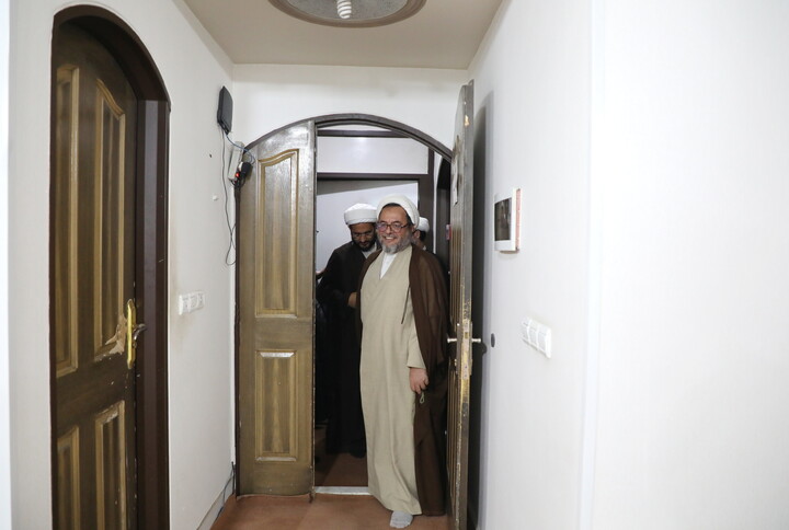 تصاویر/ بازدید دادستان ویژه روحانیت استان قم از مرکز رسانه و فضای مجازی حوزه‌های علمیه