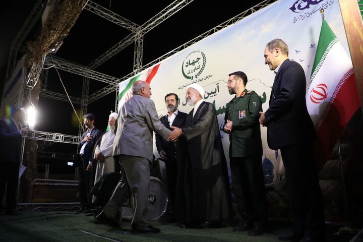 تصاویر/ آیین تجلیل از سنگرسازان بی‌سنگر